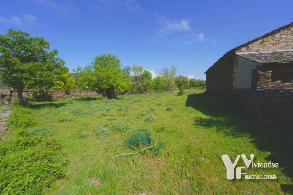 Ref.- 26015 Terreno en venta, Campillo de Ranas