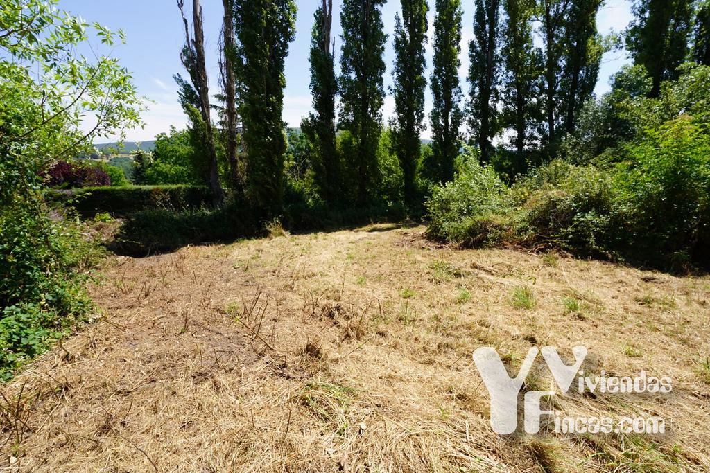 Ref.- 24004 Terreno en venta, Riaza