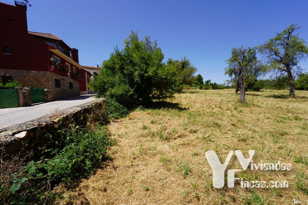 Ref.- 24004 Terreno en venta, Riaza