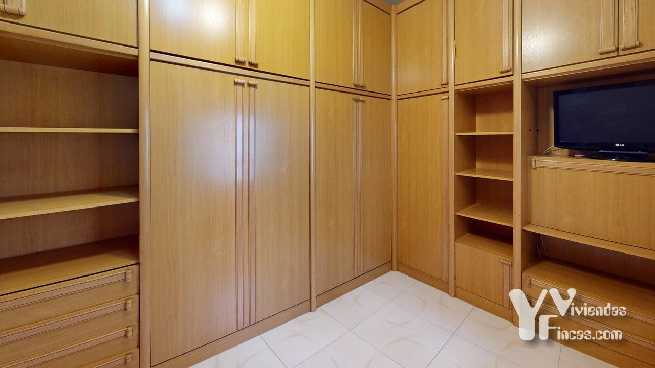 Piso-en-calle-Pizarro-n-8-Getafe-Madrid-Closet (1)